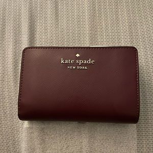 Bought for wife and she didn’t want it. Couldn’t return. Red one in black.